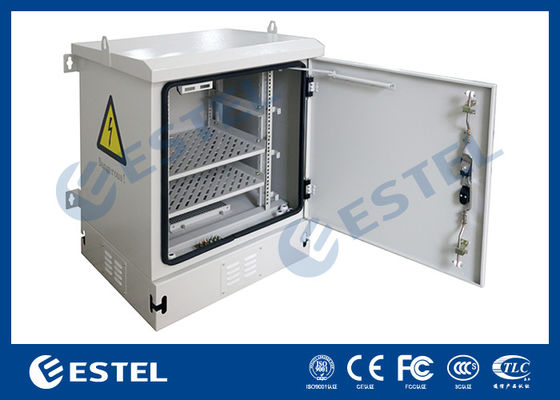 単一の壁の保証-取付けられる壁に取り付けられた、/取付けられるポーランド人、そして床屋外の電気エンクロージャの支持