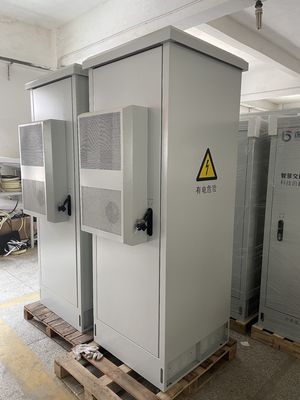 IP55 外部電池キャビネット 組み込み電源システム 9KW 48VDC電波電源直線器